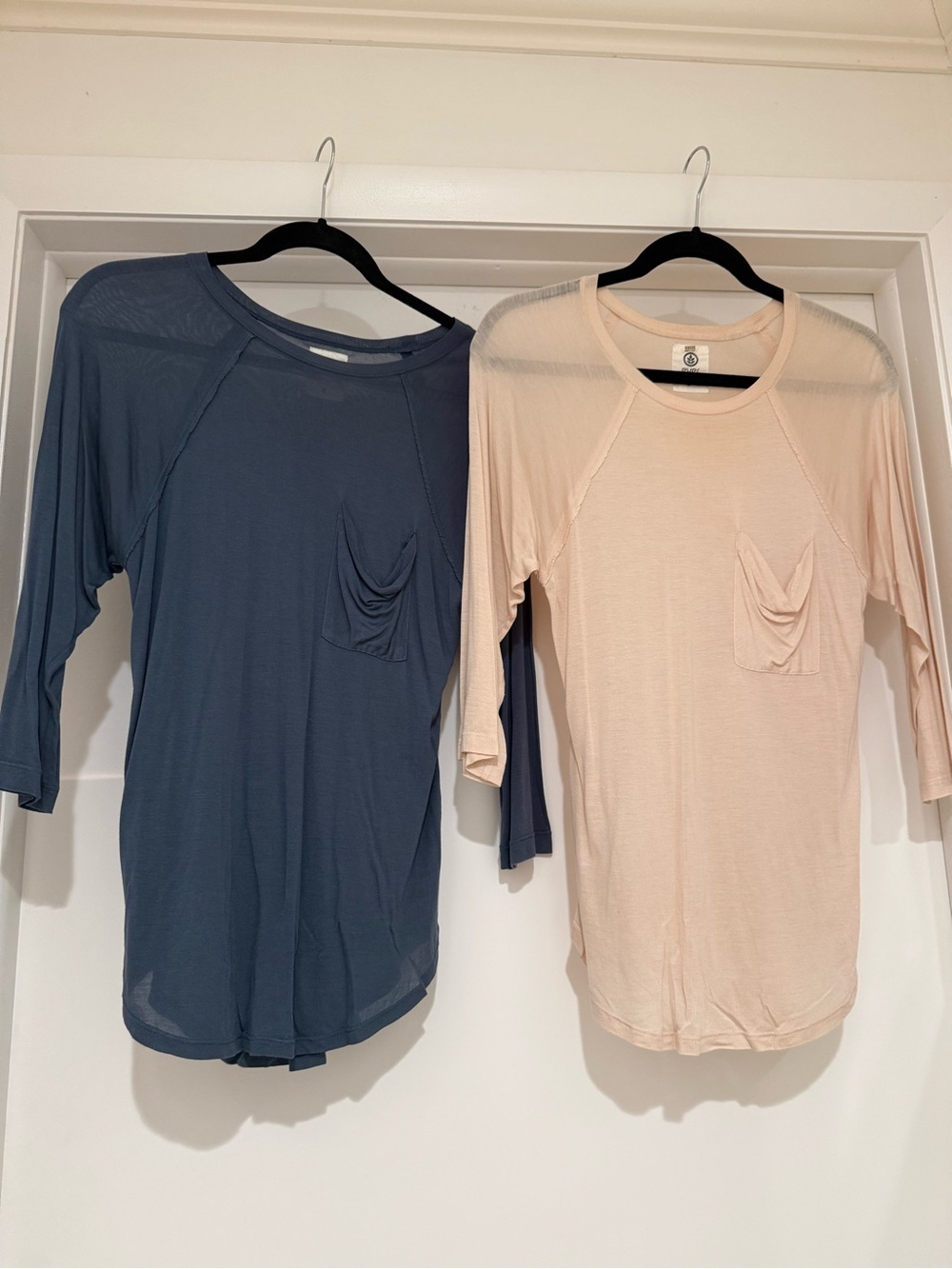 Ever Lightweight Pocket Raglan Top - Peach and Slate